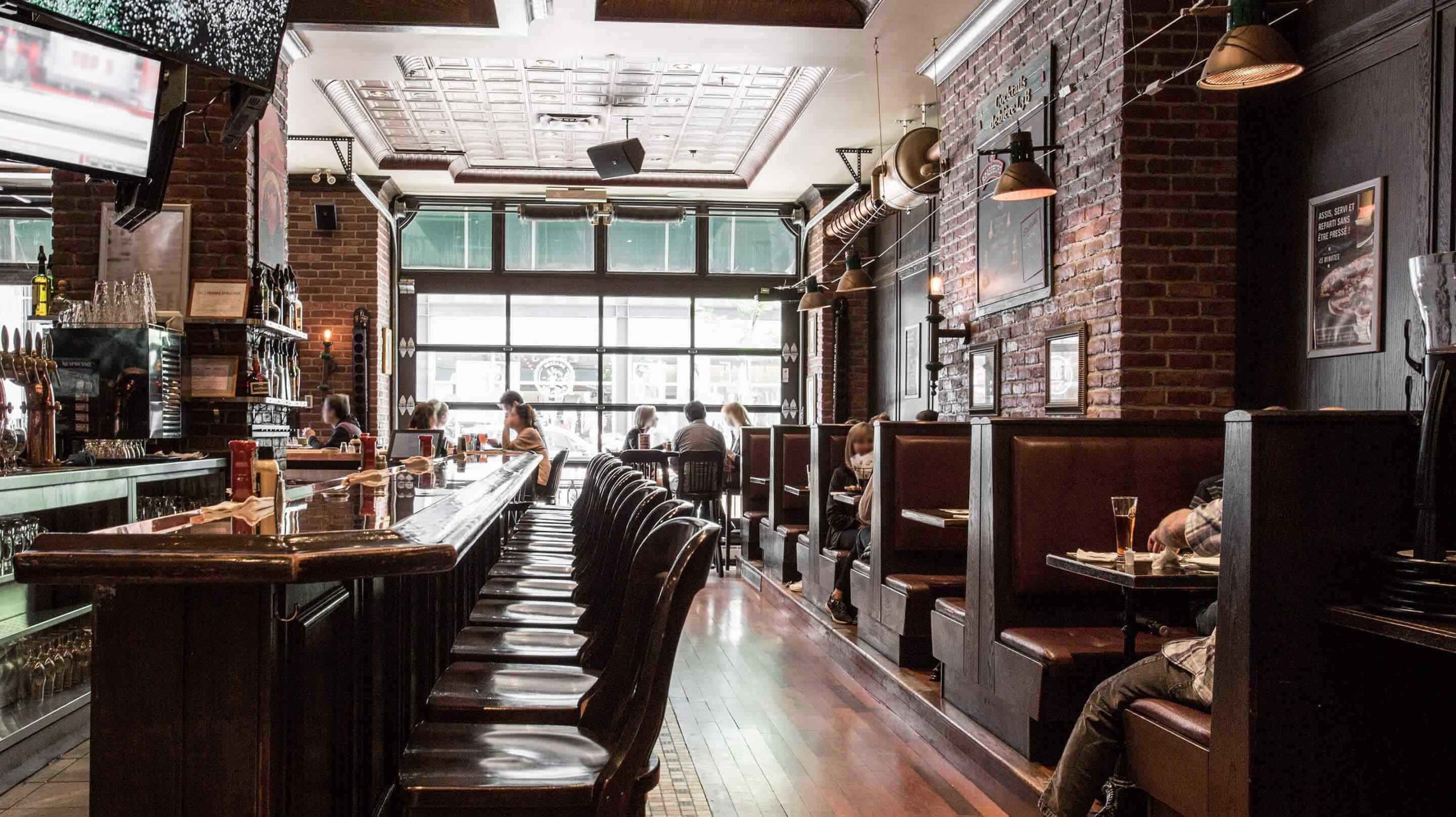 Brasserie artisanale les Trois Brasseurs dans le quartier McGill Sainte Catherine, pour boire une bière à Montréal